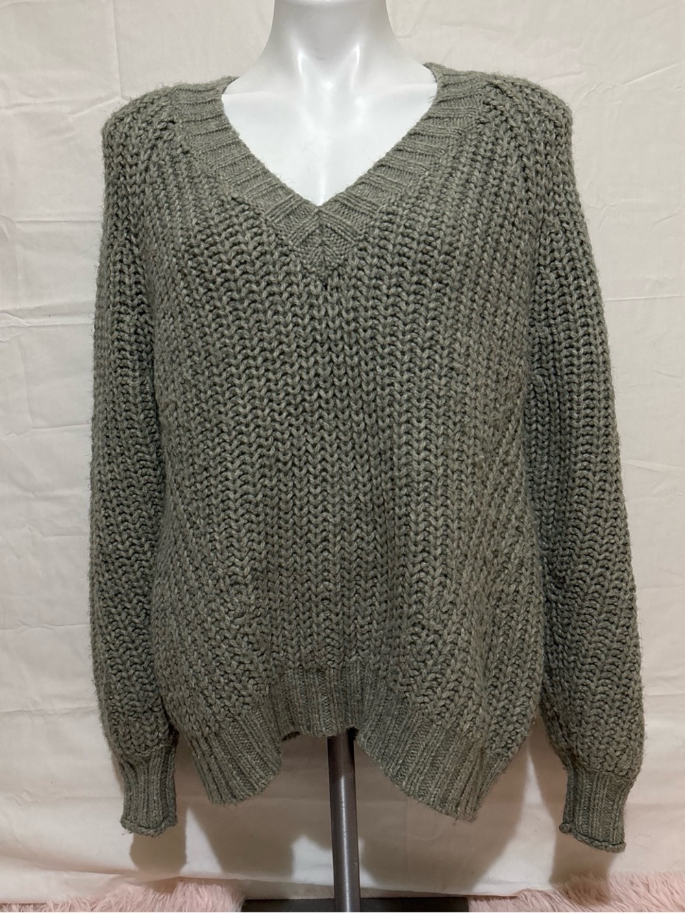 American Eagle chunky knit sweater size medium